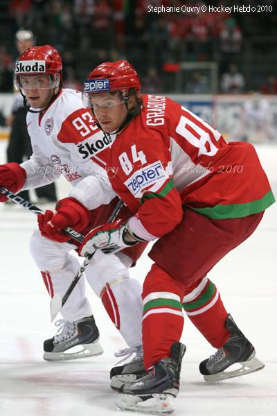 Hockey Mondial 10 : La Finlande d'attaque — Reportage