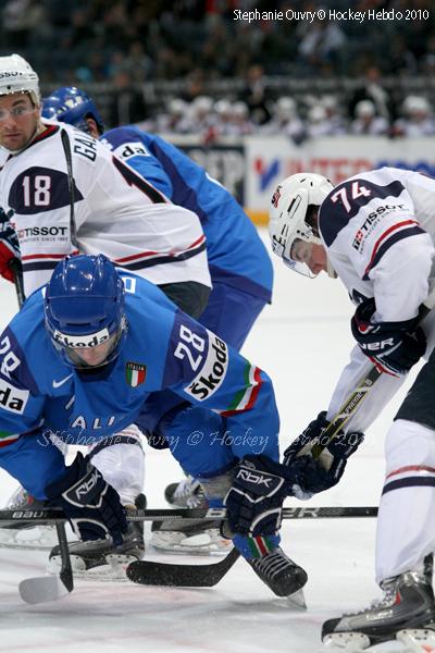 Hockey Mondial 10 : Destins divers — Reportage