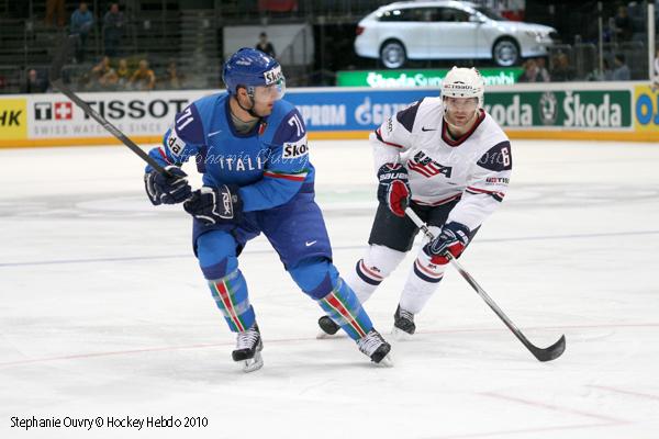 Hockey Mondial 10 : Destins divers — Reportage