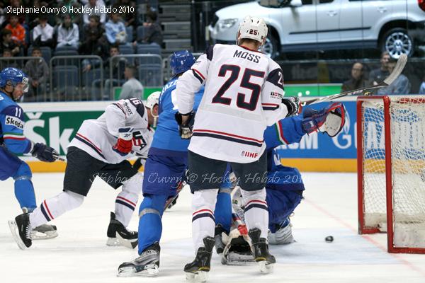 Hockey Mondial 10 : Destins divers — Reportage