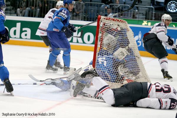 Hockey Mondial 10 : Destins divers — Reportage
