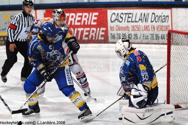 Villard-de-Lans 4 - 5 Grenoble 