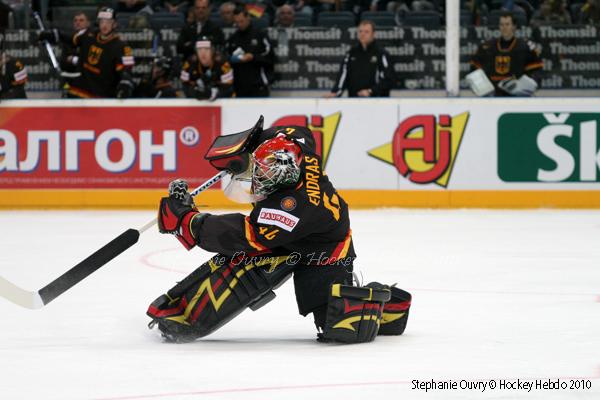 Hockey Mondial 10 : Destins divers — Reportage