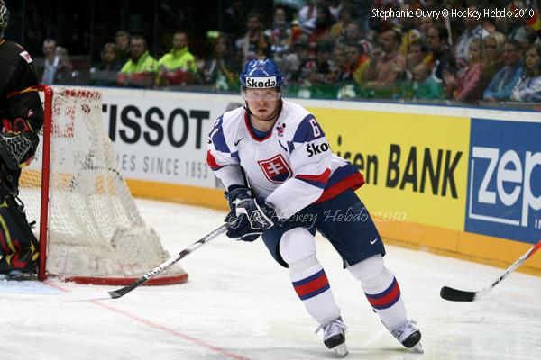 Hockey Mondial 10 : Destins divers — Reportage