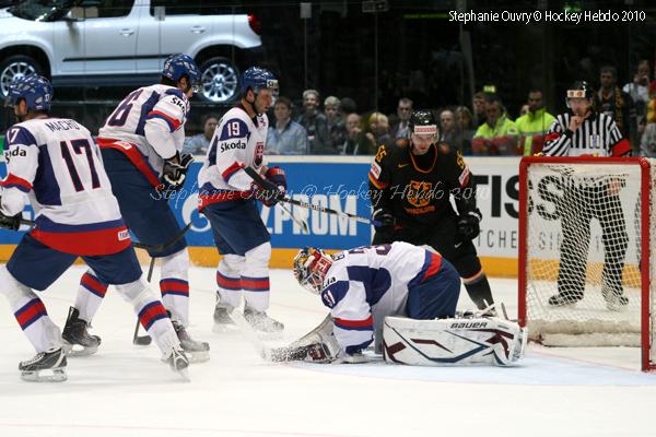 Hockey Mondial 10 : Destins divers — Reportage