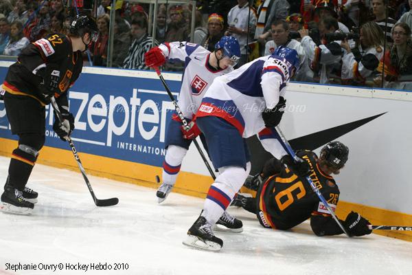 Hockey Mondial 10 : Destins divers — Reportage