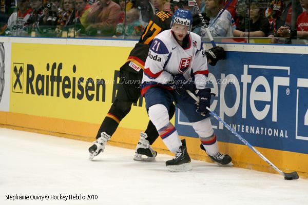 Hockey Mondial 10 : Destins divers — Reportage