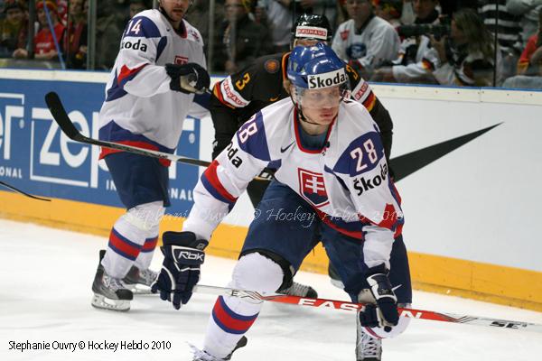 Hockey Mondial 10 : Destins divers — Reportage