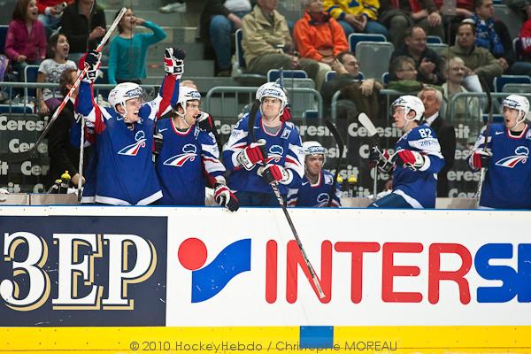 Hockey Mondial 10 : La France garde sa place — Reportage