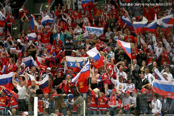 Hockey Mondial 10: La Russie facile — Reportage