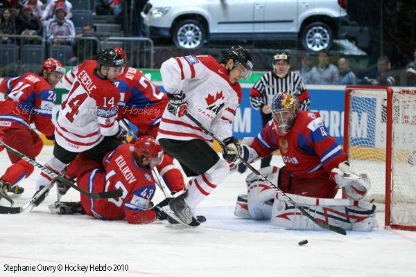 Hockey Mondial 10: La Russie facile — Reportage