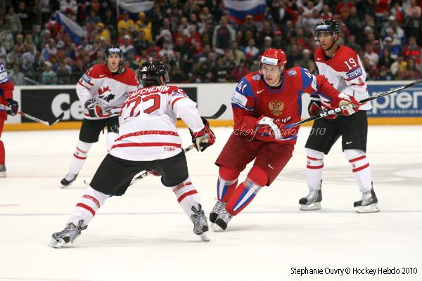 Hockey Mondial 10: La Russie facile — Reportage