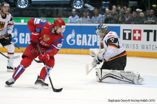 Hockey Mondial 10: La Russie en finale — Reportage