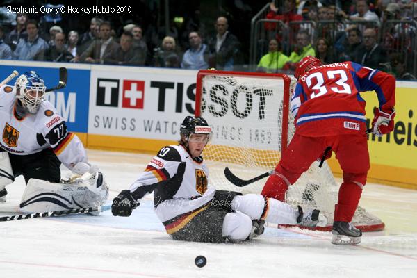 Hockey Mondial 10: La Russie en finale — Reportage