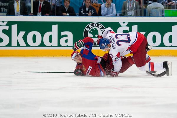 Hockey Mondial 10 : Les Tchèques champions !!! — Reportage