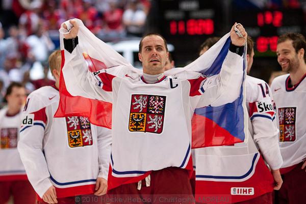 Hockey Mondial 10 : Les Tchèques champions !!! — Reportage