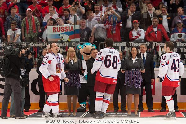 Hockey Mondial 10 : Les Tchèques champions !!! — Reportage
