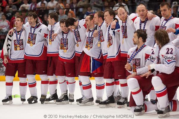 Hockey Mondial 10 : Les Tchèques champions !!! — Reportage