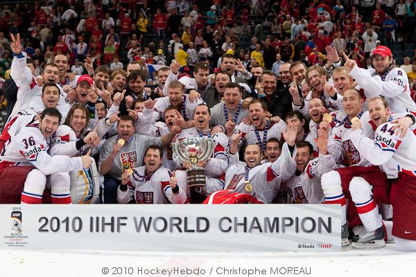 Hockey Mondial 10 : Les Tchèques champions !!! — Reportage