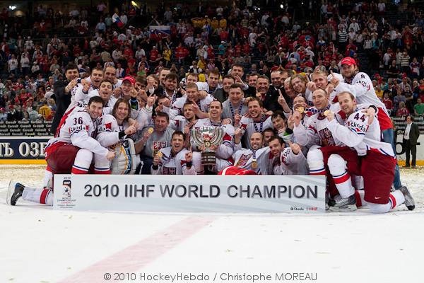 Hockey Mondial 10 : Les Tchèques champions !!! — Reportage
