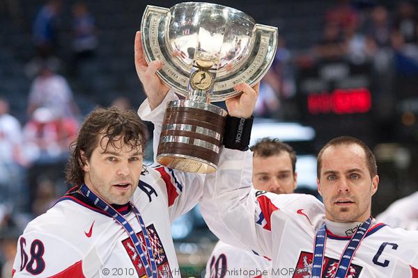 Hockey Mondial 10 : Les Tchèques champions !!! — Reportage