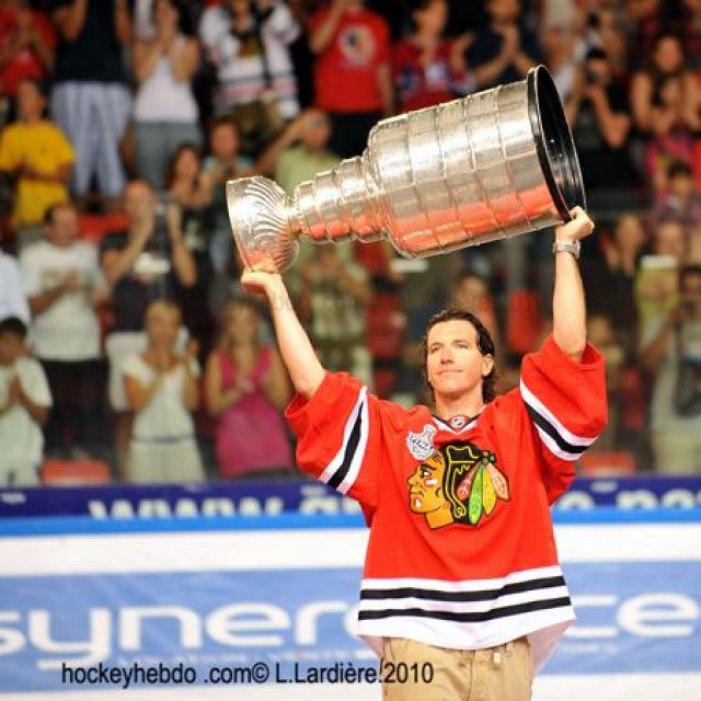 Photo hockey reportage NHL:  Cristo, la Coupe, les copains