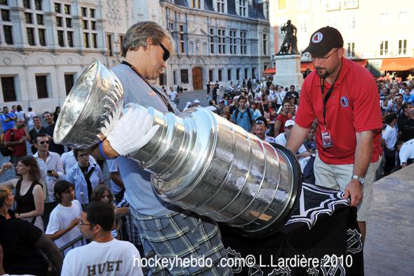 NHL:  Cristo, la Coupe, les copains — Reportage
