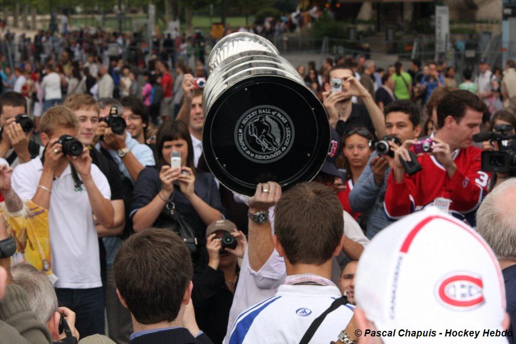 NHL:  Cristo, la Coupe, les copains — Reportage