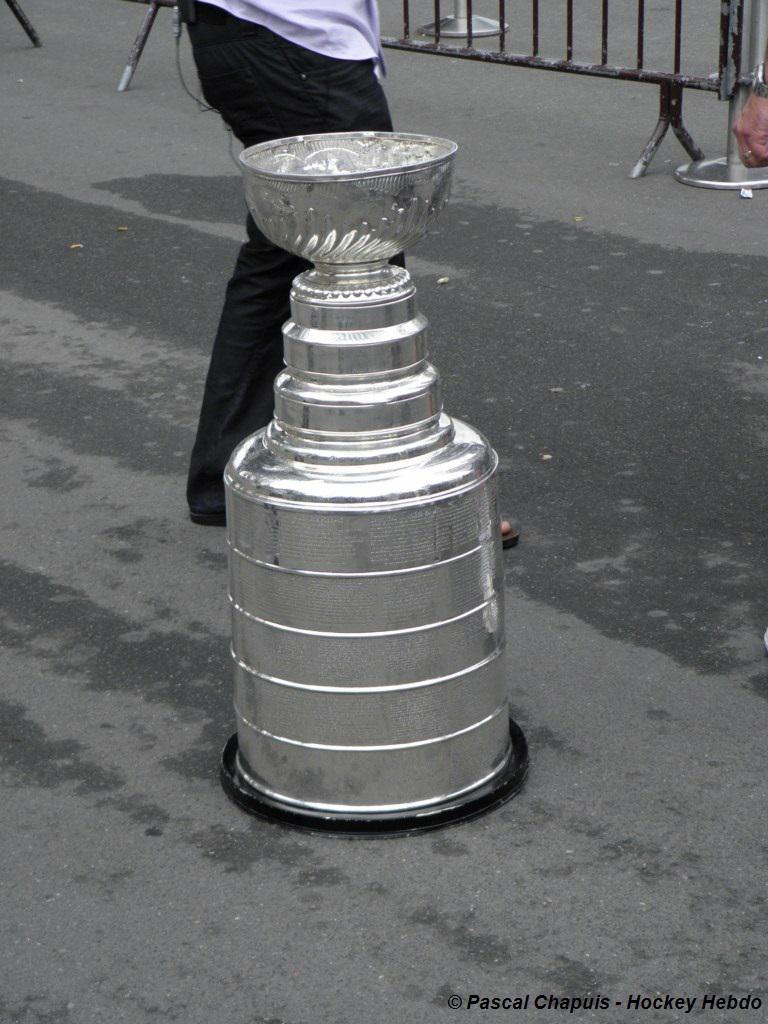 NHL:  Cristo, la Coupe, les copains — Reportage