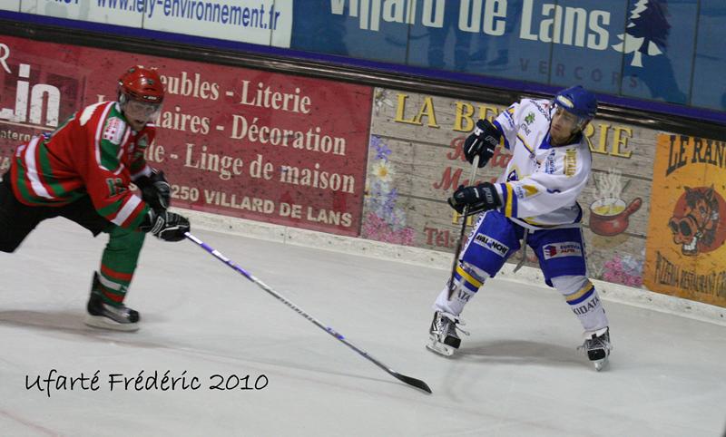 Amical : Villard - Mont Blanc : 4 - 2  — Reportage