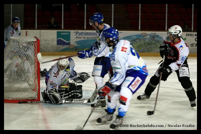 Briançon  9 - 0 Gap 