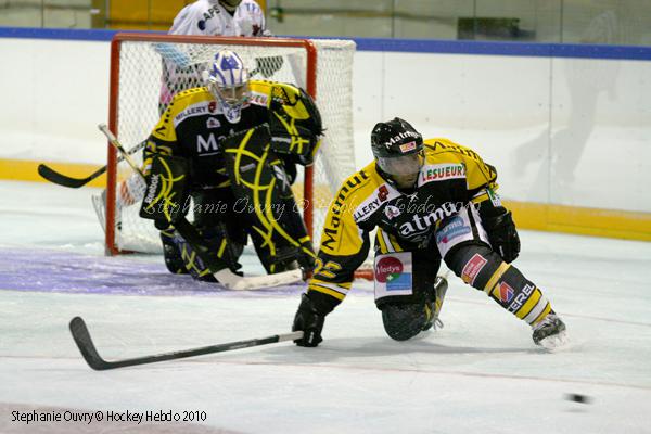 Amical : Rouen - Amiens. — Reportage