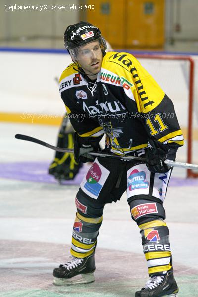 Amical : Rouen - Amiens. — Reportage