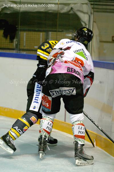 Amical : Rouen - Amiens. — Reportage