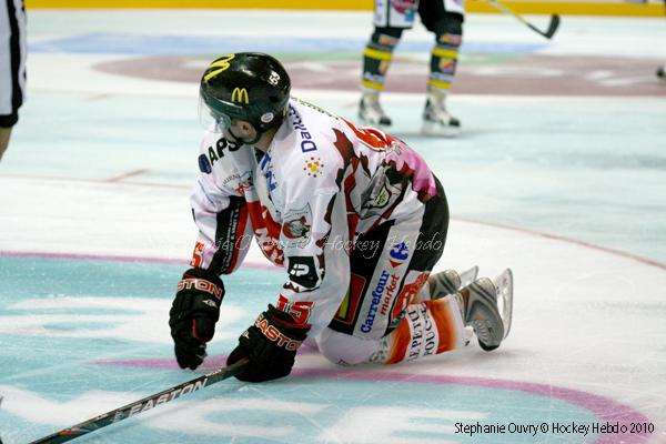Amical : Rouen - Amiens. — Reportage
