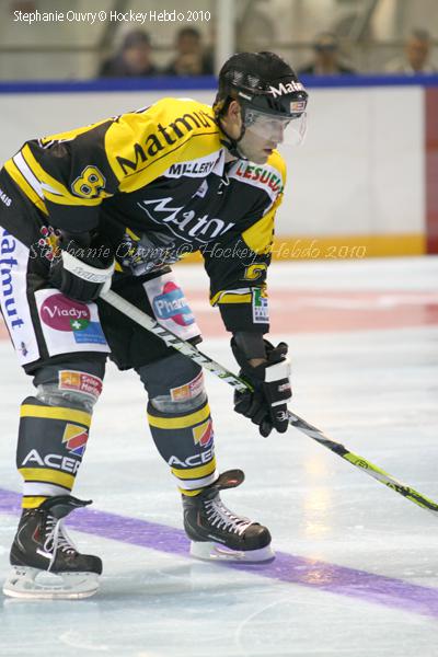 Amical : Rouen - Amiens. — Reportage