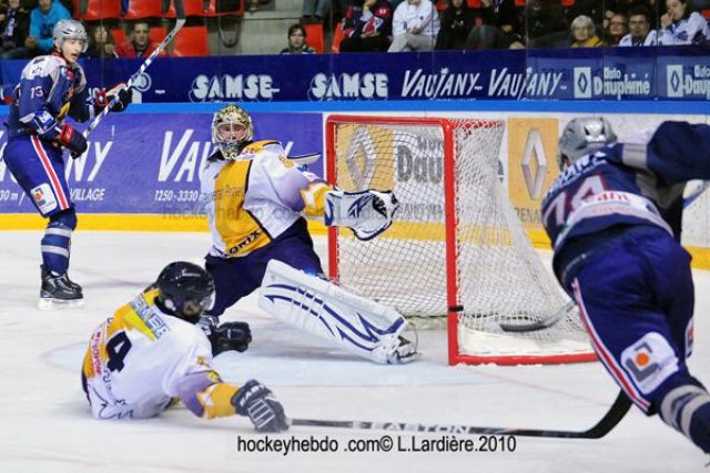 Photo hockey reportage Amical : Grenoble - Chamonix