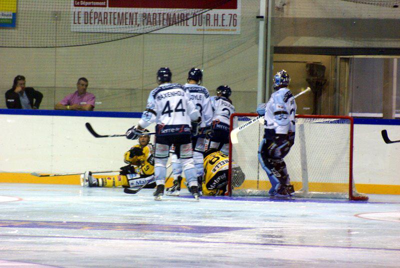 Trophée des champions aux Dragons — Reportage