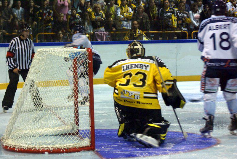 Trophée des champions aux Dragons — Reportage