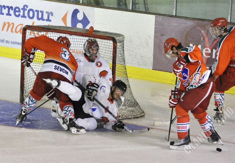Courbevoie  2 - 3 Toulouse-Blagnac