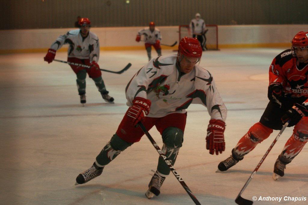 Neuilly/Marne 5 - 0 Cergy-Pontoise