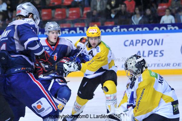 Grenoble  1 - 3 Strasbourg 