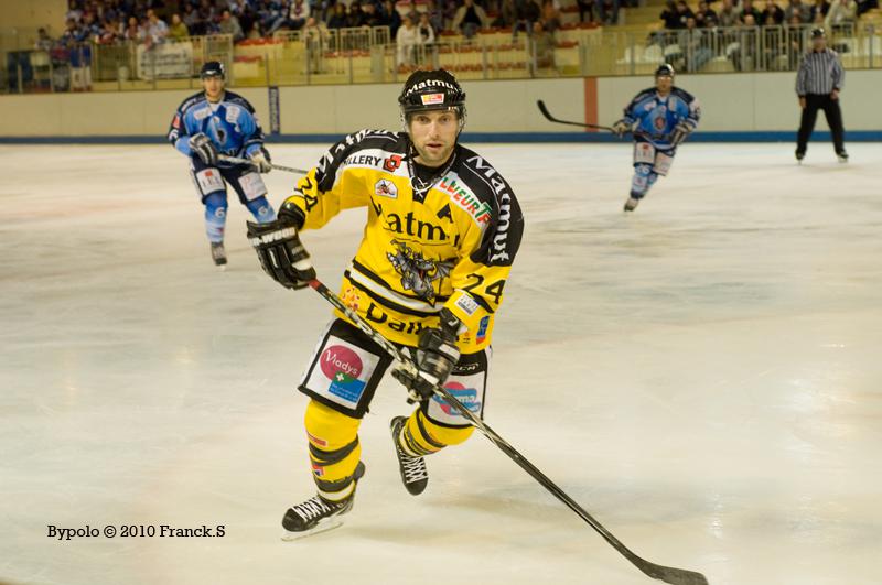 Angers  4 - 5 Rouen