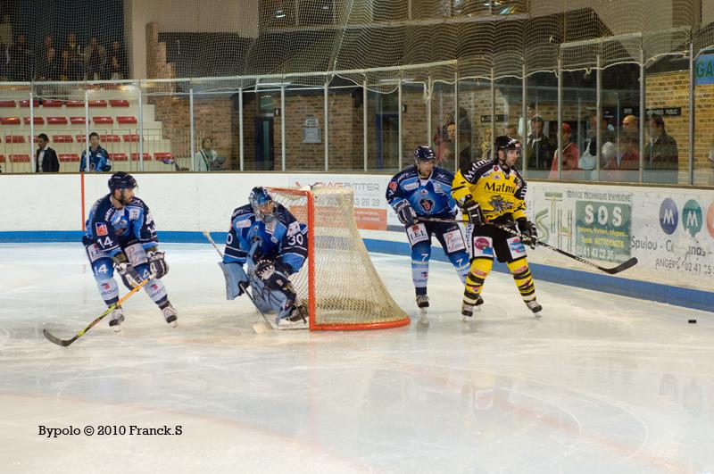 Angers  4 - 5 Rouen