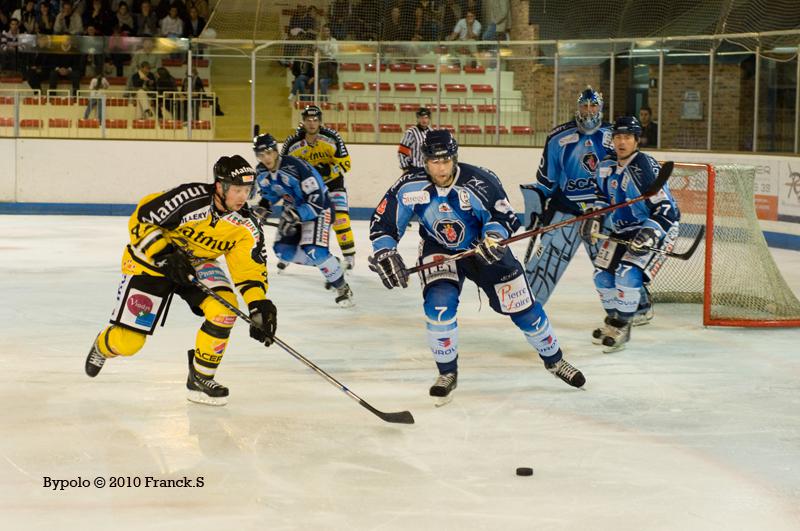 Angers  4 - 5 Rouen