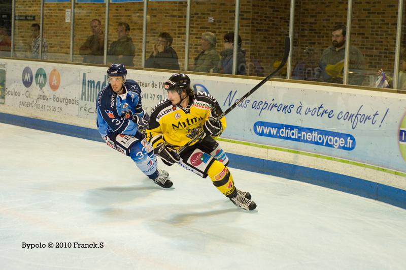 Angers  4 - 5 Rouen