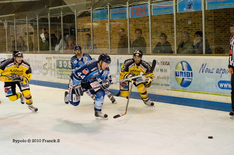 Angers  4 - 5 Rouen