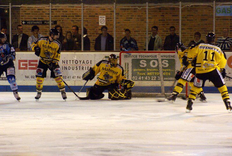 Angers  4 - 5 Rouen