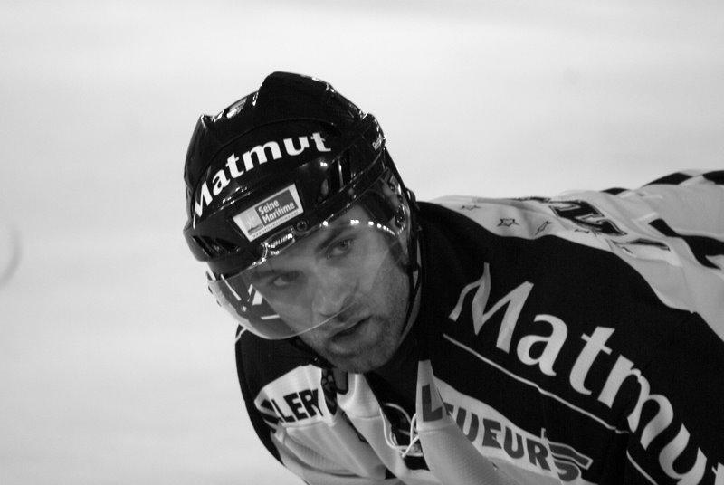 Angers  4 - 5 Rouen