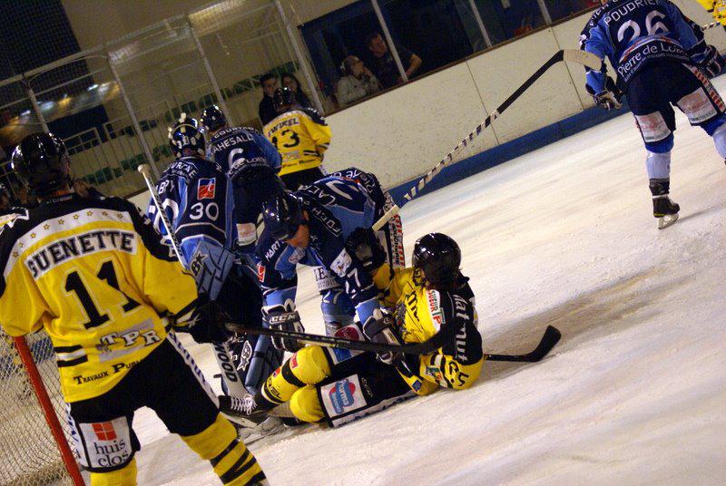 Angers  4 - 5 Rouen